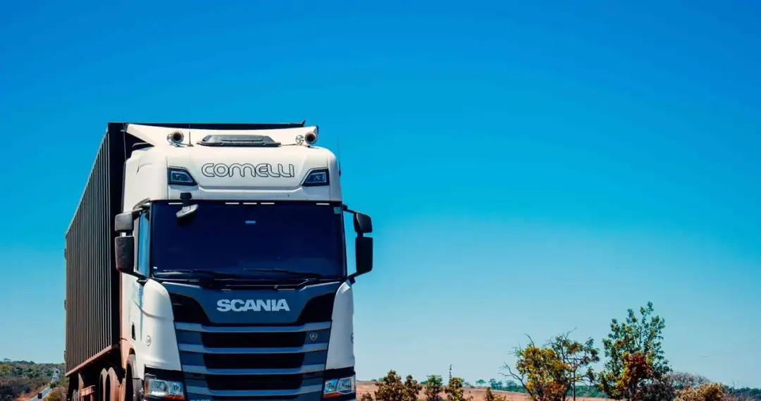 Gdzie najlepiej zarabia kierowca tira? Odkryj najwyższe pensje w Europie