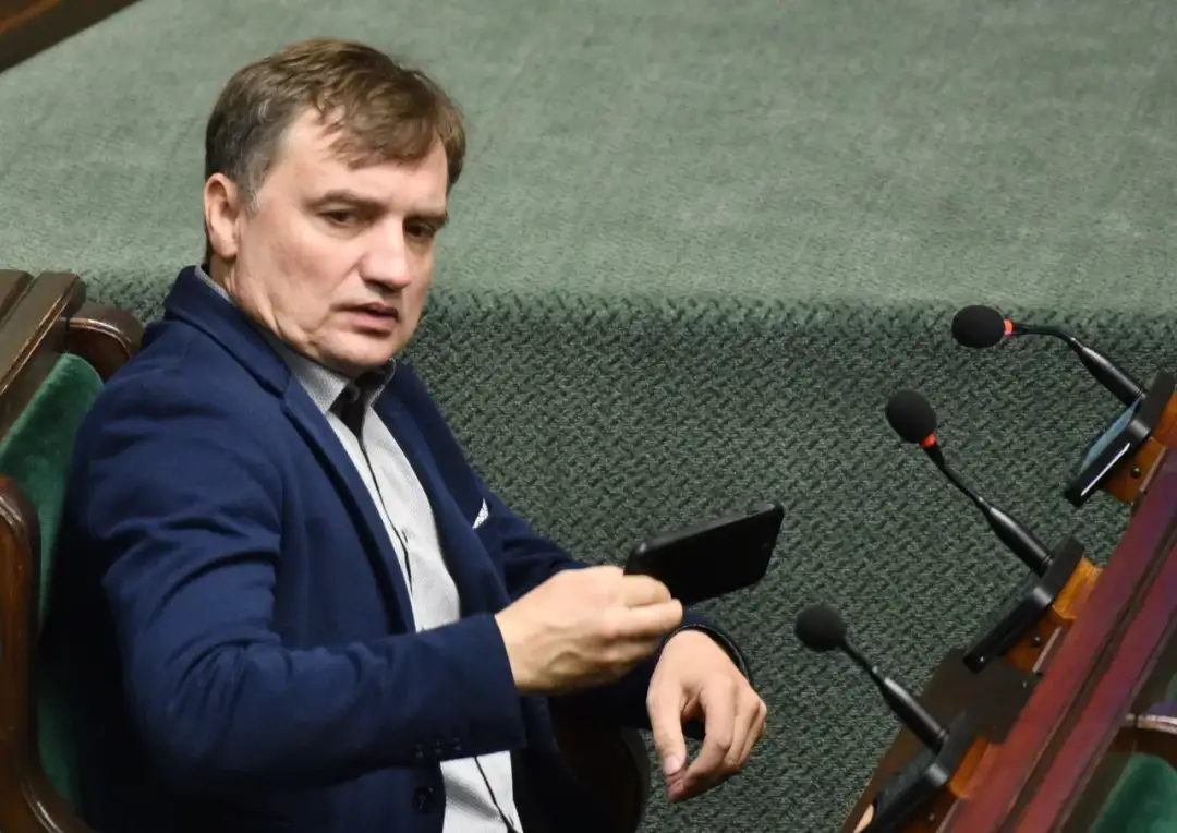 Czy Ziobro zostanie zdymisjonowany? Oto najnowsze informacje i spekulacje