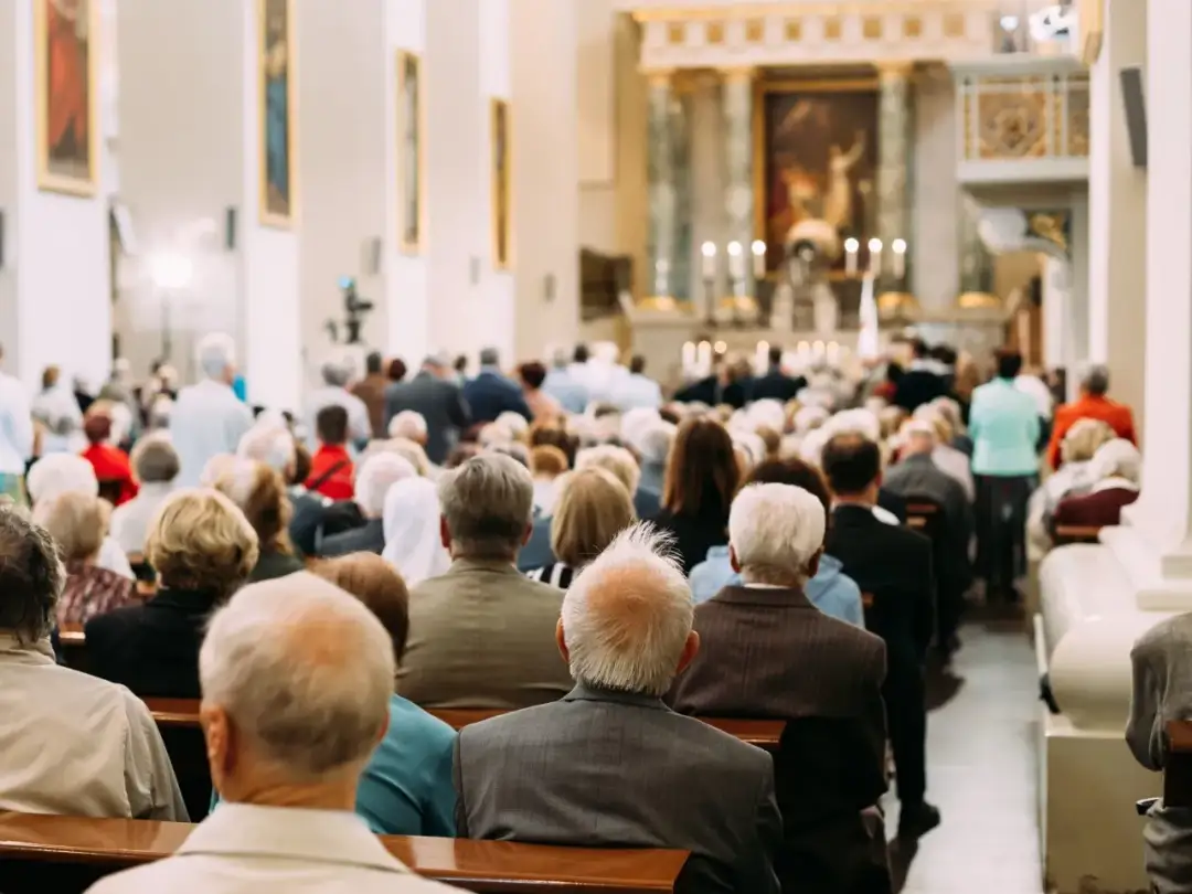 Obowiązek kościelny po wigilii paschalnej: co mówią przepisy Kościoła