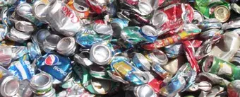 Czy puszki aluminiowe czyszczą komin? Fakty i mity