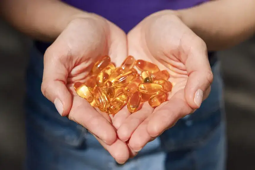 Objawy przedawkowania witaminy D – jak rozpoznać i uniknąć niebezpieczeństwa