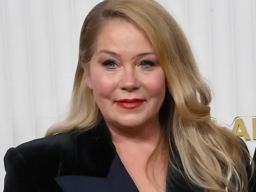 Christina Applegate wiek: Zadziwiające fakty o jej życiu i karierze