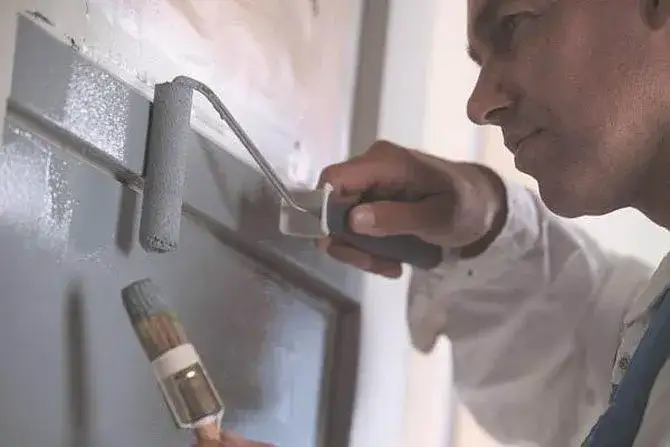 Jak malować okna, aby uzyskać idealne wykończenie bez błędów