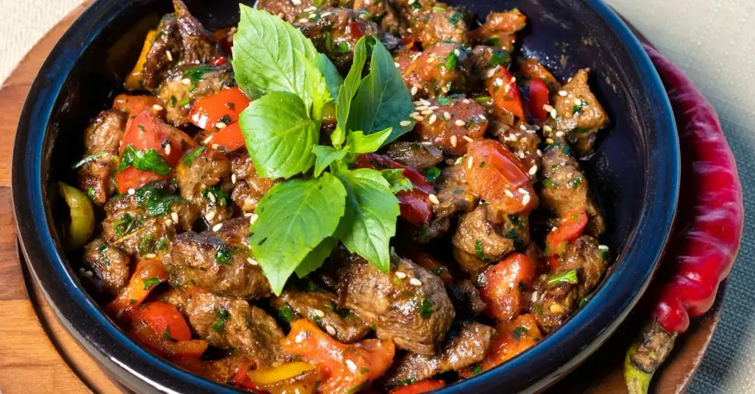 Jak zrobić fasolkę po bretońsku? To przepis babci na comfort food