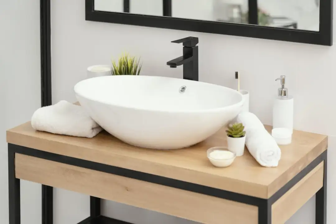 Prosty montaż szafki pod umywalkę bez stresu i błędów krok po kroku