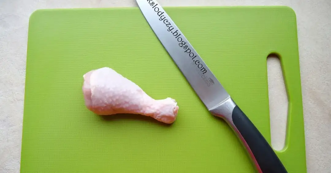 Jak wyjąć kość z pałki kurczaka - proste kroki, które musisz znać