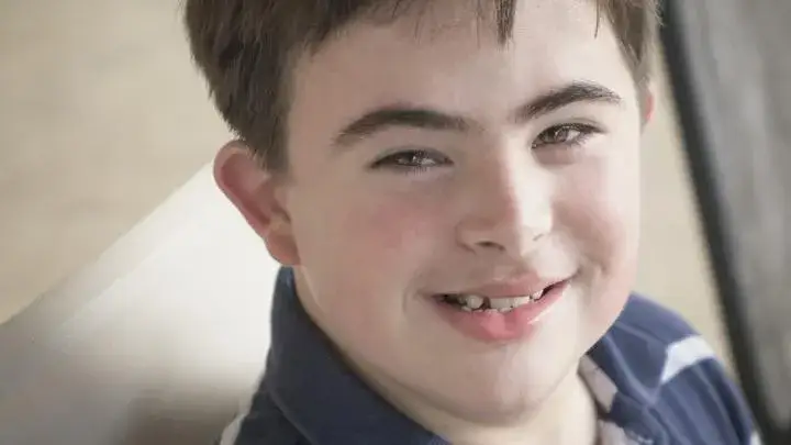 Ile chromosomów ma człowiek z zespołem Downa? Poznaj zaskakujące fakty