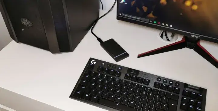 Gdzie instalować gry: SSD czy HDD? Porównanie wydajności i pojemności