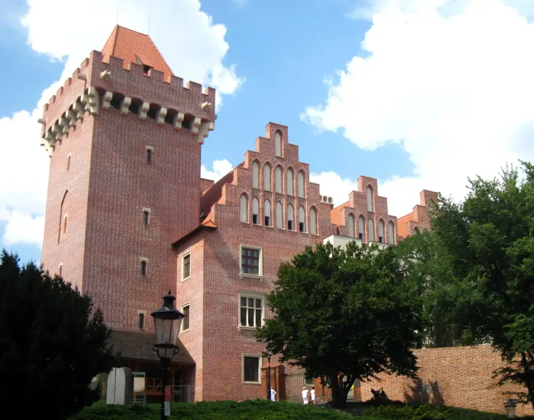 Muzeum sztuk użytkowych Poznań - odkryj niezwykłe wystawy i historie