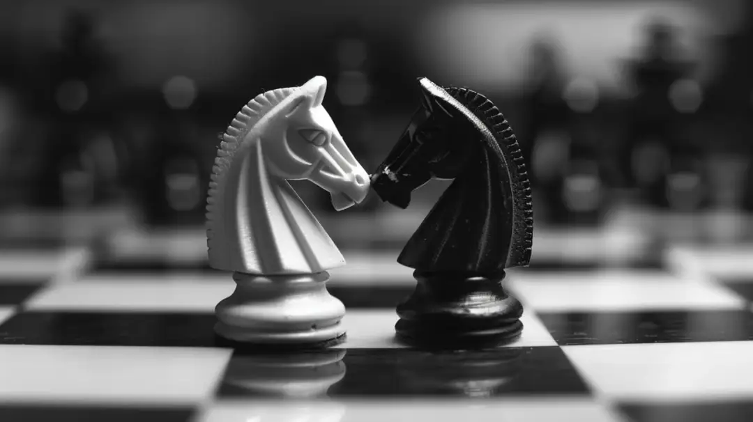 Alekhine Defence: Strategia szachowa dostosowana do Twojego poziomu