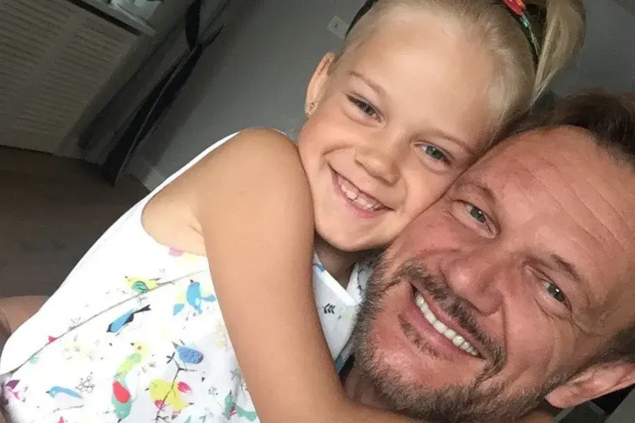 Cezary Pazura - poznaj liczbę i imiona jego dzieci! Rodzina aktora