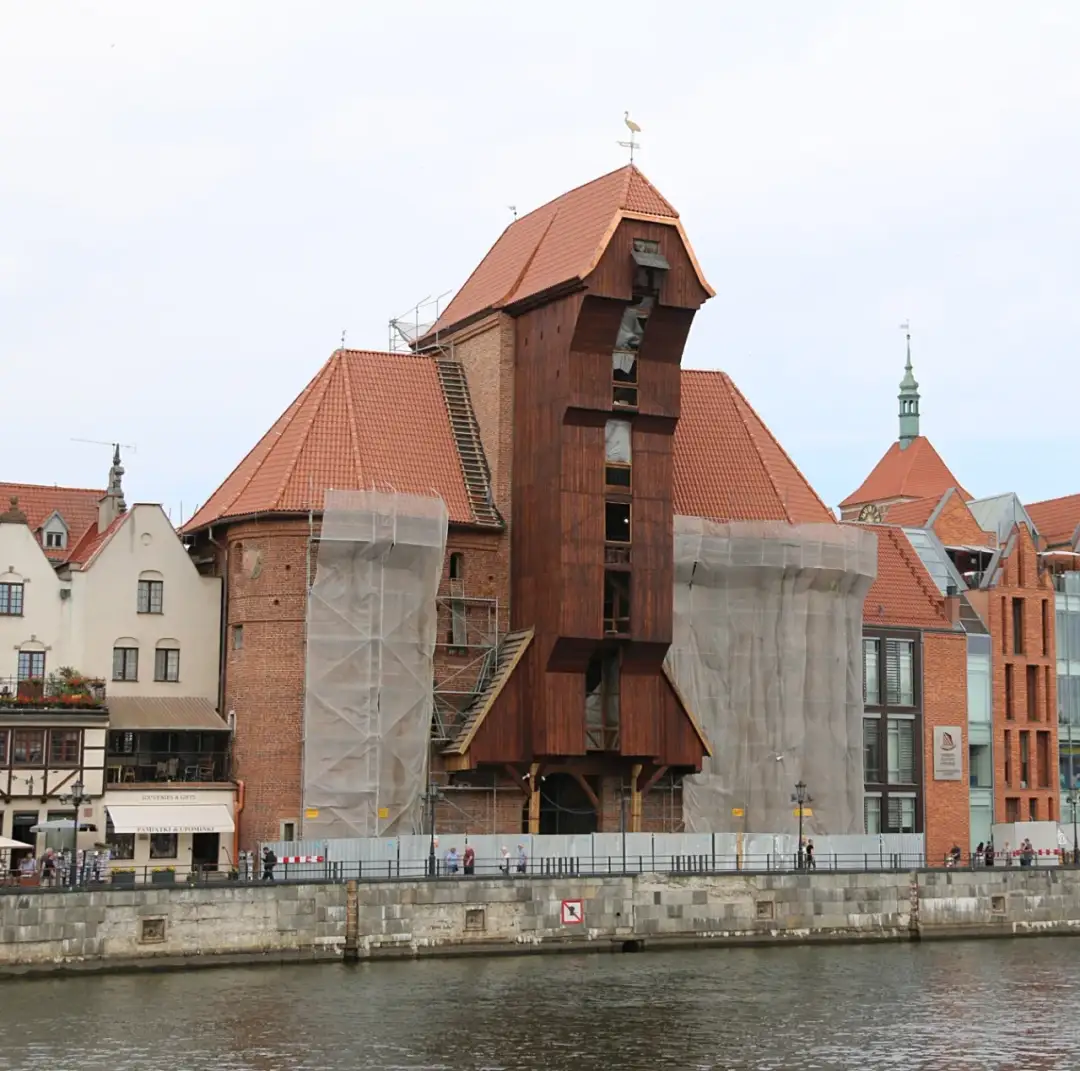 W którym roku został podpalony żuraw gdański? Poznaj jego historię