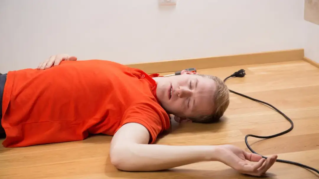 Objawy porażenia prądem: Jak rozpoznać skutki i co robić?