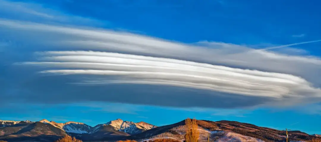 Najpopularniejsze zjawiska atmosferyczne - poznaj ich rodzaje i skutki