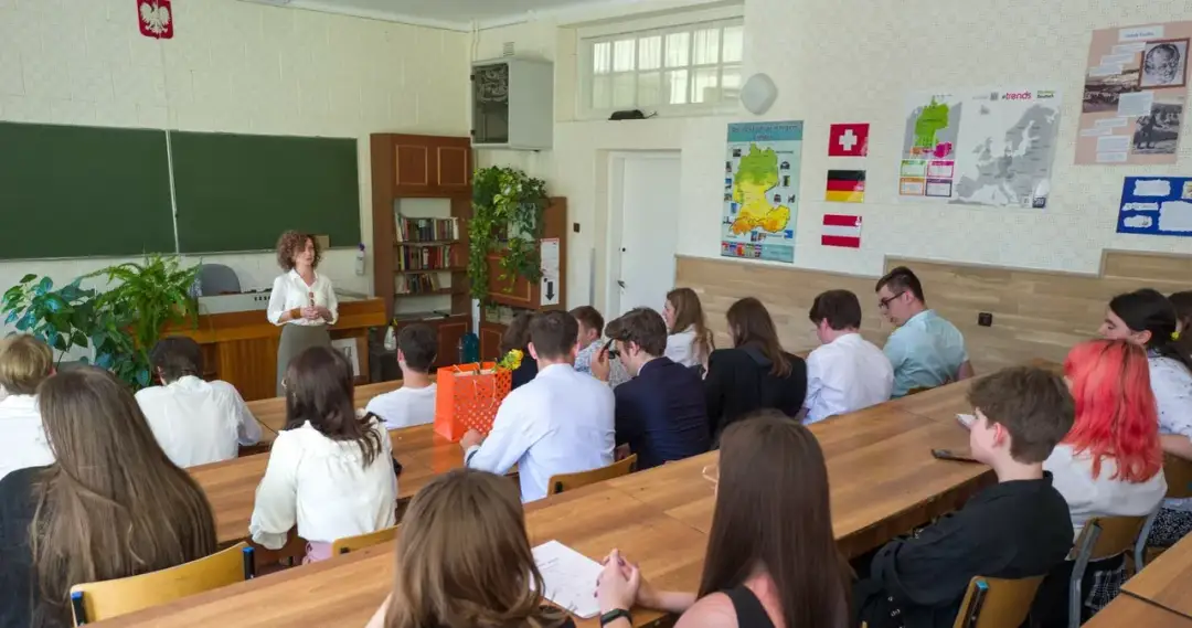 Ile zarabiają nauczyciele? Zaskakujące fakty o wynagrodzeniach w edukacji