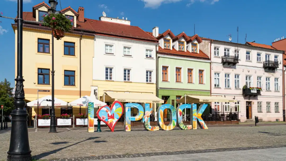 Co zwiedzić w Płocku? Odkryj najważniejsze atrakcje i miejsca