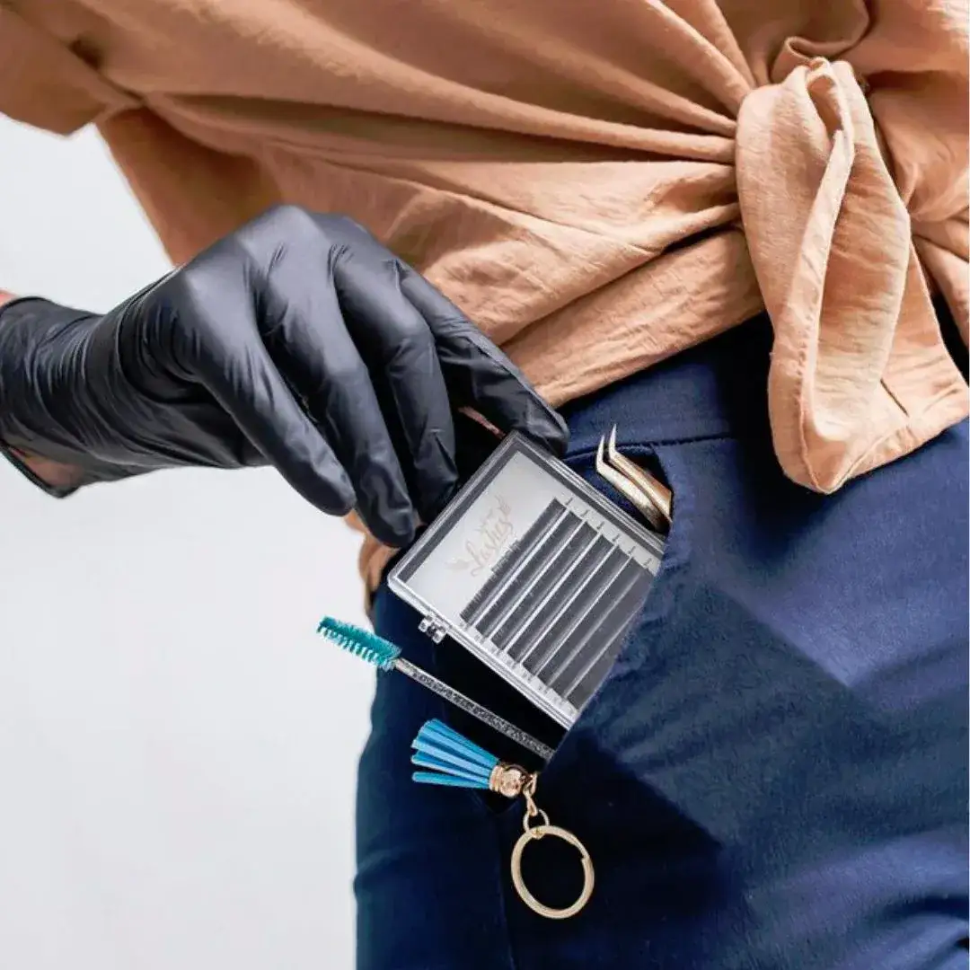 Doczepiane rzęsy 1:1. Co trzeba wiedzieć przed pierwszą aplikacją?