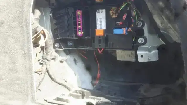 Gdzie jest moduł komfortu Audi A6 C6 - wskazówki skutecznej lokalizacji