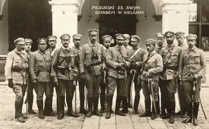 Umundurowanie Legionów Polskich - niezwykłe historie i różnorodność mundurów