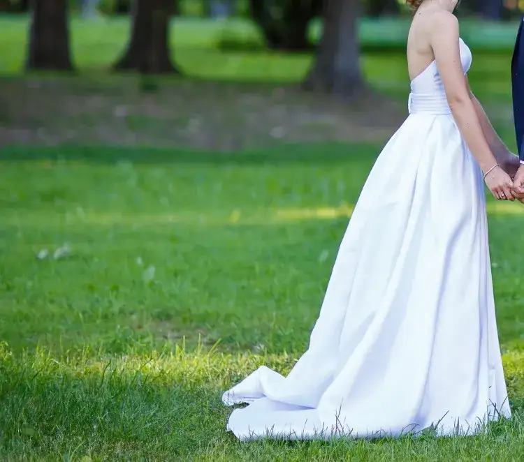 Idealna suknia ślubna dla wysokiej i szczupłej - fasony, które zachwycą