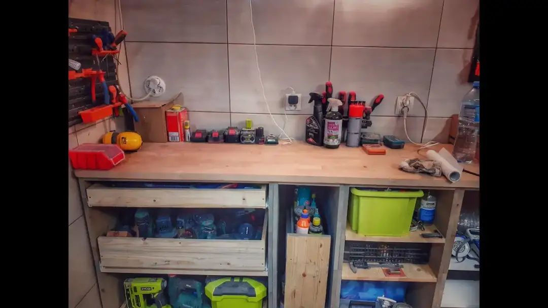 Jak zrobić szuflady do stołu warsztatowego - proste kroki i porady