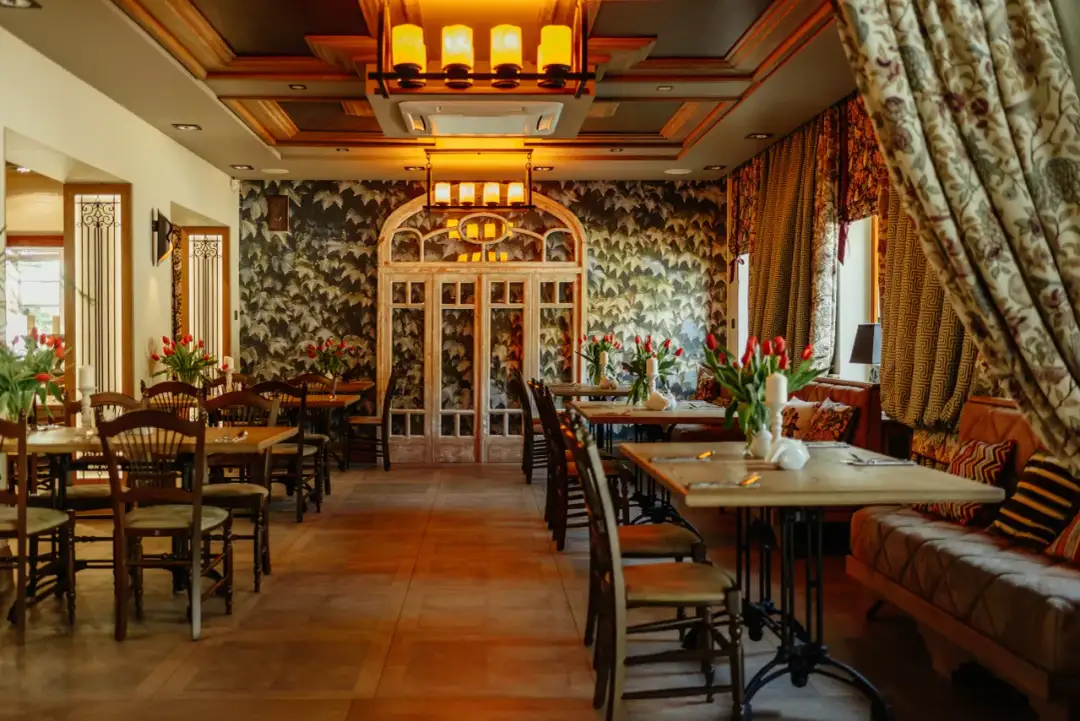 Najlepsze miejsca na obiad w Srebrnej Górze - smaczne restauracje