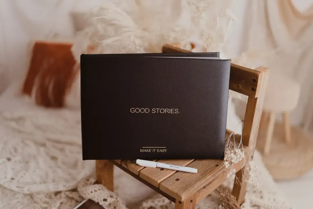 Jak zrobić album na zdjęcia wklejane? Proste pomysły na DIY