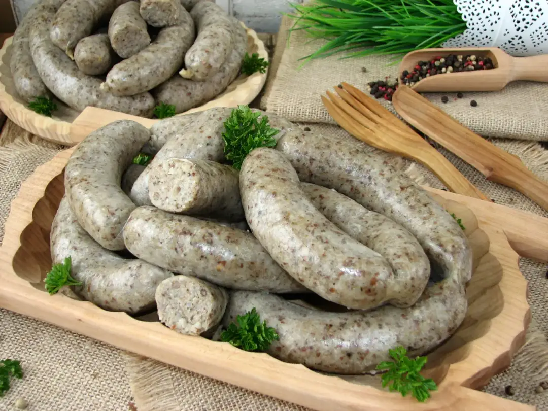 Jak przyrządzić białą kaszankę - prosty przepis na smaczne danie