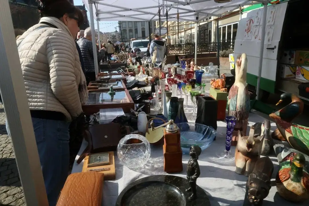 Kiedy będzie giełda staroci w Legnicy? Sprawdź daty i szczegóły