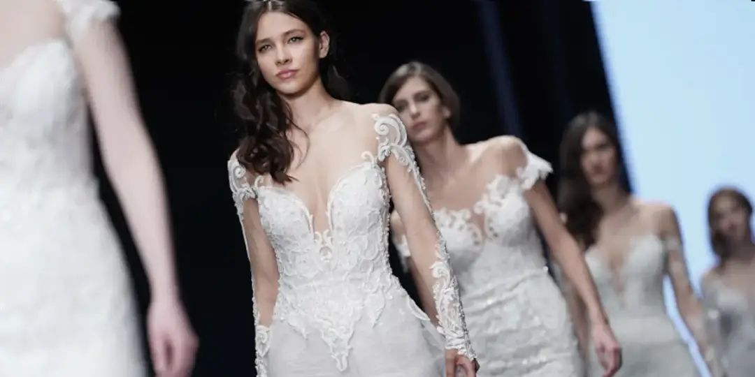 Jakie buty do sukni ślubnej boho, aby czuć się komfortowo i stylowo?