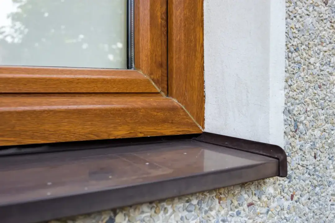 Jak pomalować parapet zewnętrzny z blachy ocynkowanej, aby trwał latami?