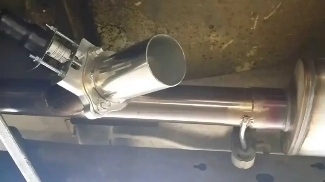 Czym jest przepustnica wydechu? Funkcje, budowa i najczęstsze awarie