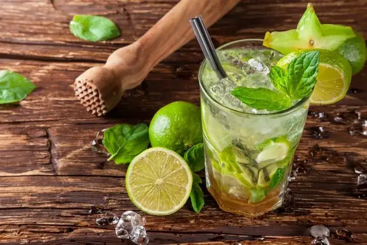 Mojito drink ile procent? Zaskakujące różnice w zawartości alkoholu