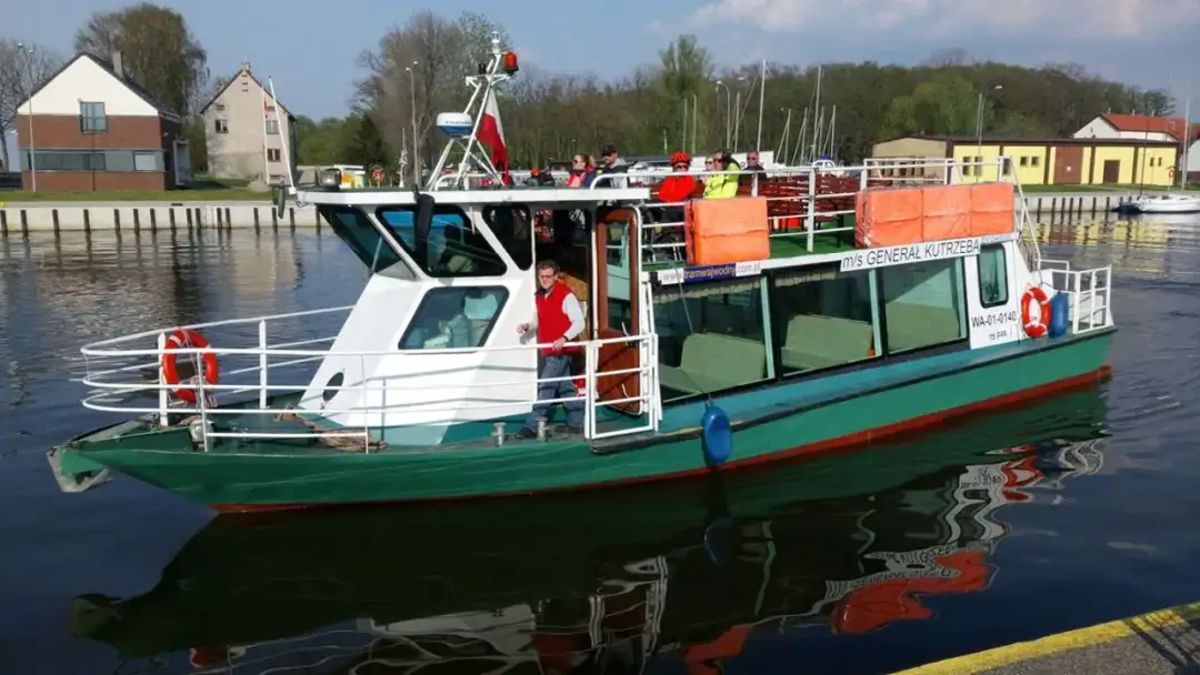 Ile kosztuje rejs z Krynicy Morskiej do Fromborka? Sprawdź ceny!