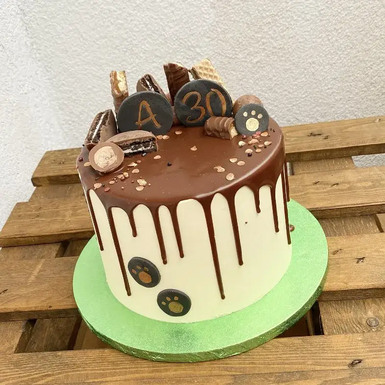 Jak zrobić idealny drip czekoladowy – prosty przepis na domową polewę do deserów