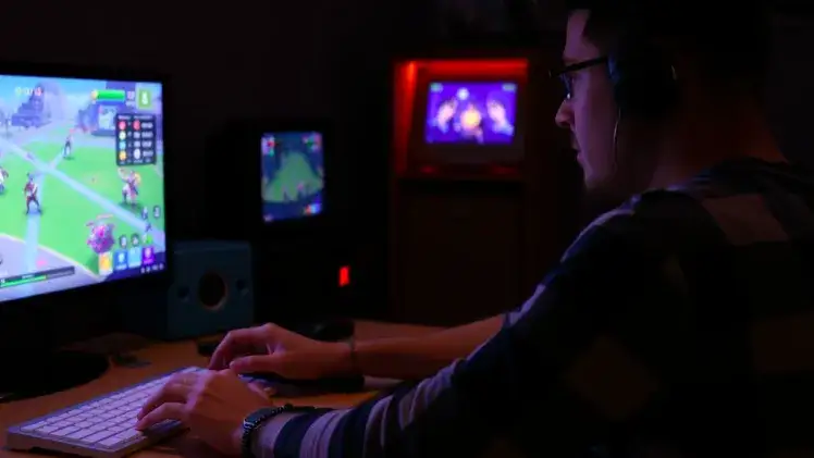 Czy warto grać w zagranicznych grach online w 2025 roku