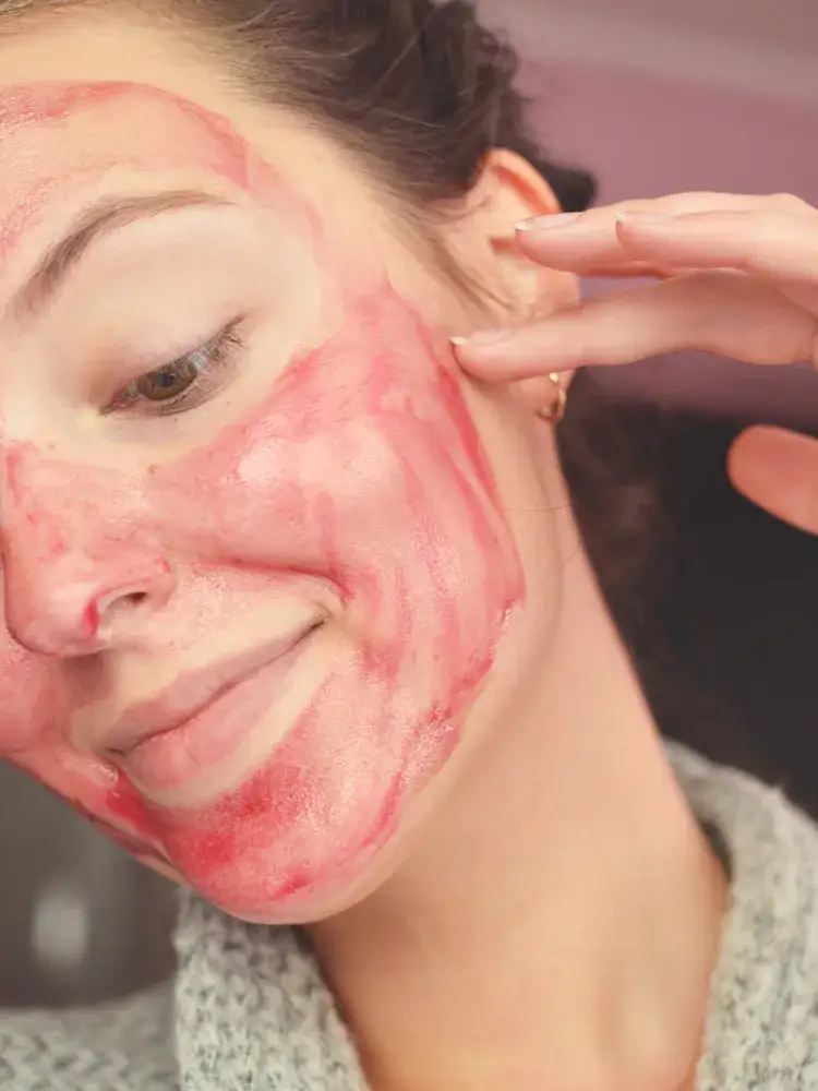 Co nałożyć po peelingu The Ordinary, aby uniknąć podrażnień?