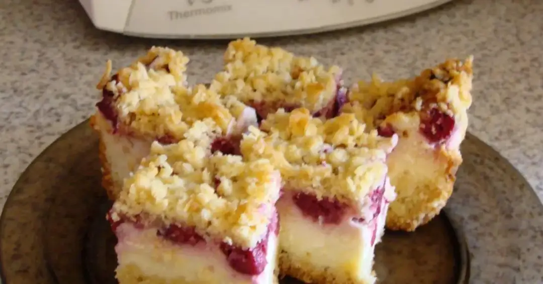 Ciasto z wiśniami z Thermomixa: Szybki i ponadczasowy przysmak