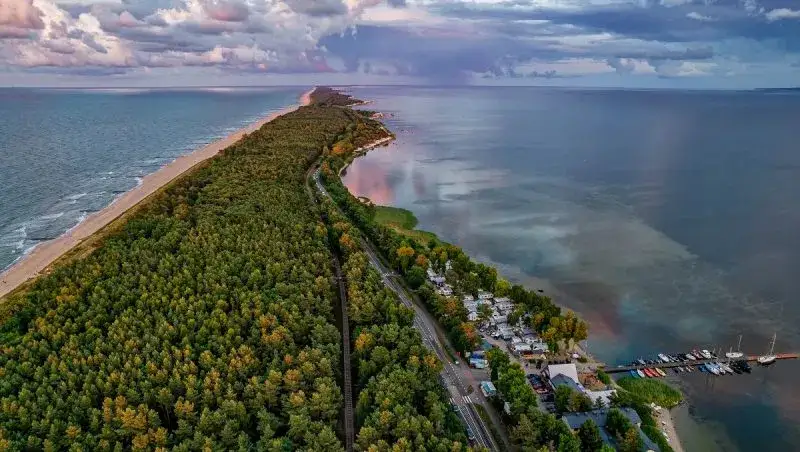 Najlepsze atrakcje na Półwyspie Helskim – co warto zobaczyć i zwiedzić