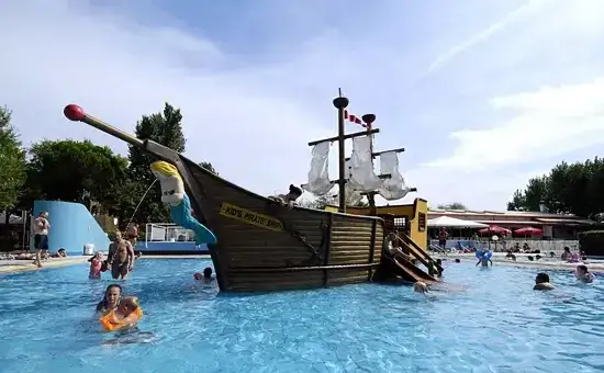 Gdzie na kemping do Włoch? Odkryj najlepsze miejsca na wypoczynek