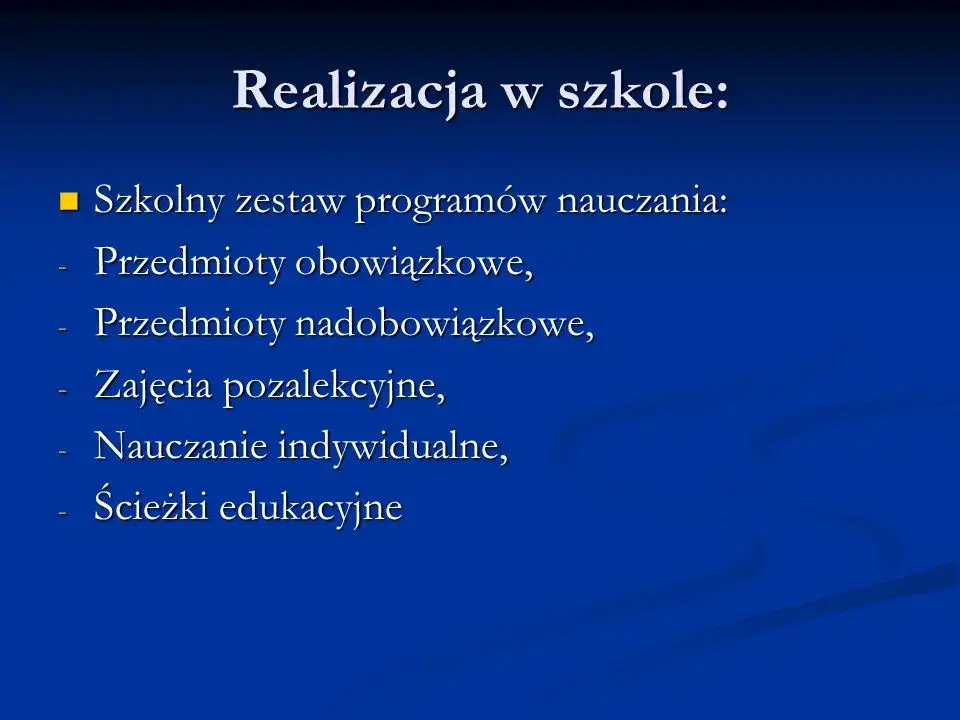 Nauczanie indywidualne: jakie przedmioty są obowiązkowe i jak je dostosować?