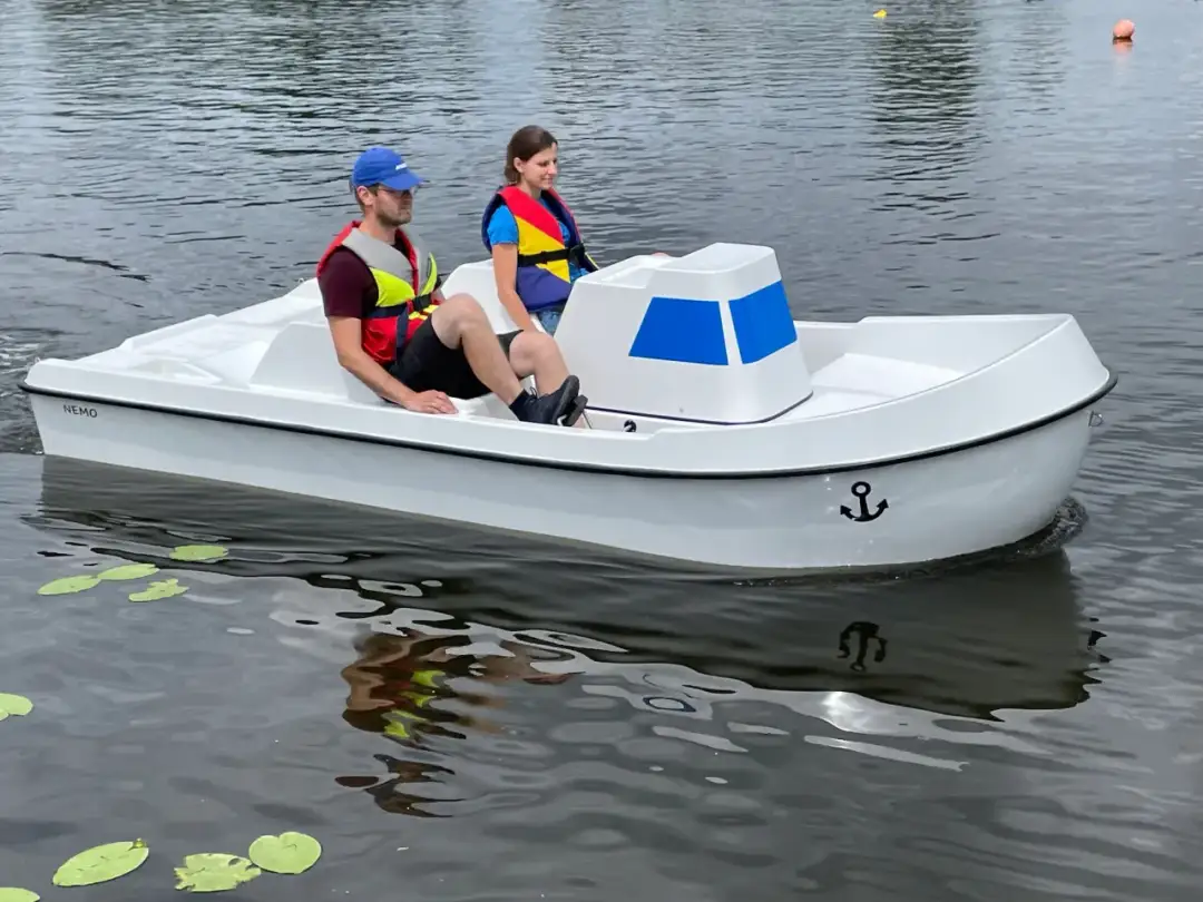 Ile kosztuje rower wodny? Ceny modeli, które zaskoczą Cię!