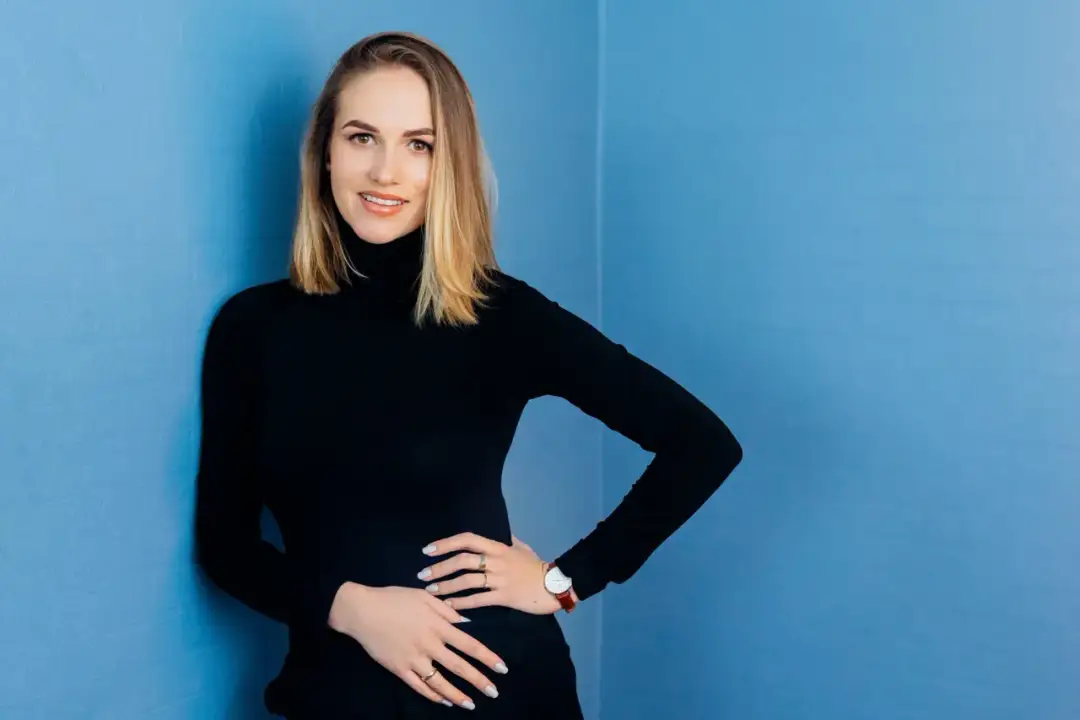 Jak się ubrać do zdjęć biznesowych, aby wyglądać profesjonalnie i z klasą