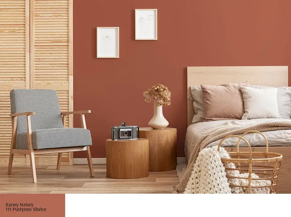 Farba w kolorze ceglanym: jak ocieplić wnętrze ciepłą barwą?