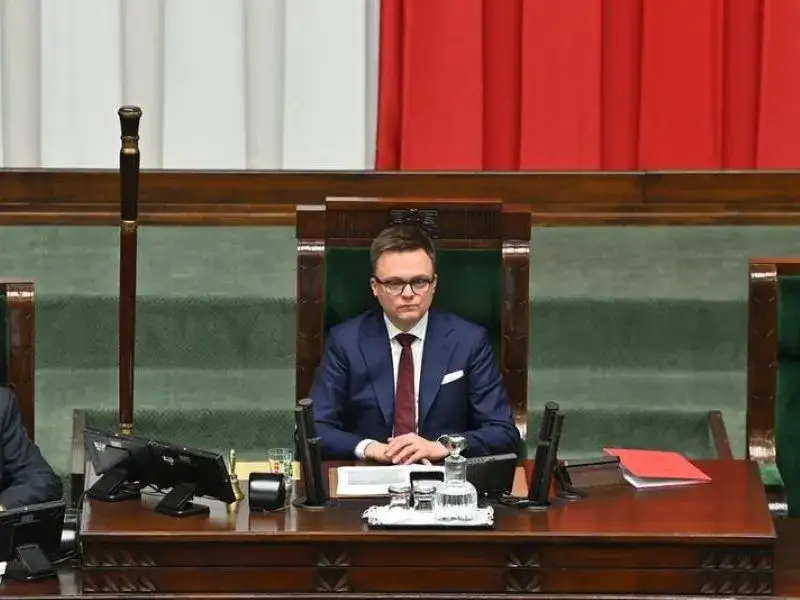 Kto jest marszałkiem sejmu i senatu? Poznaj obecnych liderów Polski