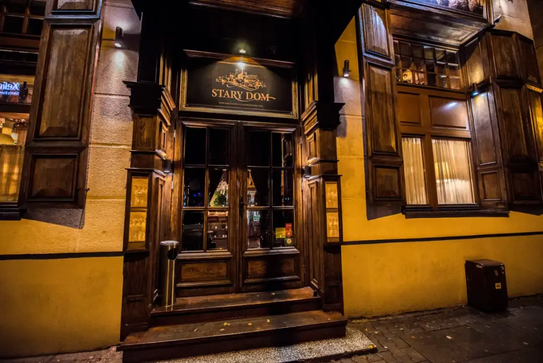 Opinie o Starym Domu: Co warto wiedzieć przed wizytą?