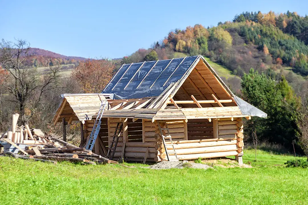 Ile naprawdę kosztuje wybudowanie domu z bali? Sprawdź pełny kosztorys!