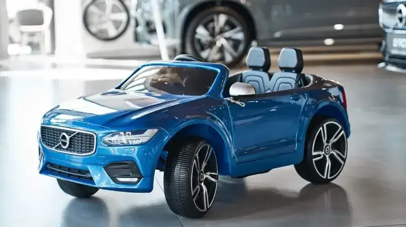 Volvo samochód dla dzieci - Twój maluch za kierownicą marzeń