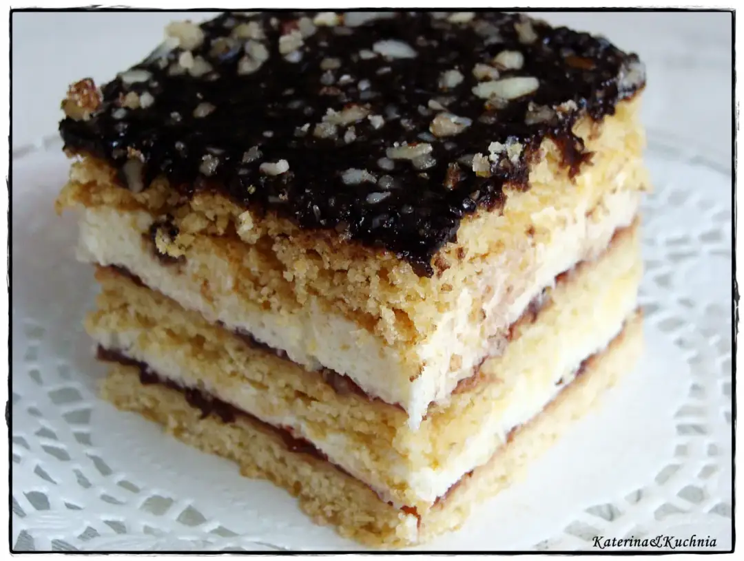 Przepis na ciasto królewskie: Tradycyjny smak w prostej odsłonie