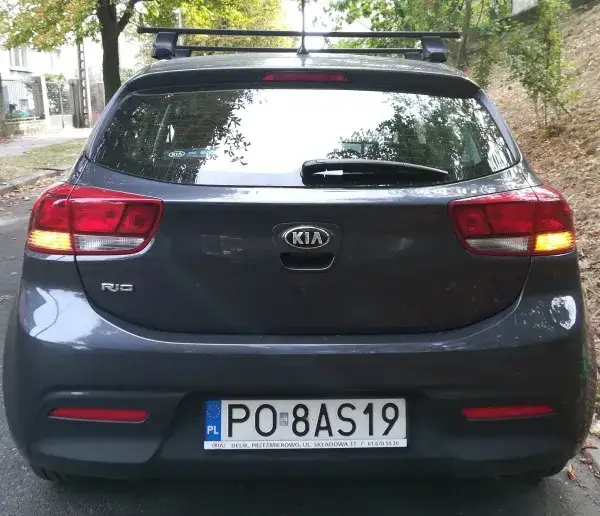 Światła awaryjne na egzaminie: Co musisz wiedzieć i umieć